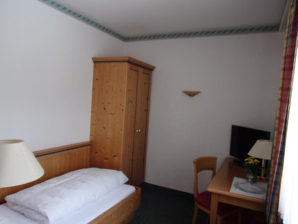 Hotel Landgasthof Hacker Zachenberg Exteriör bild